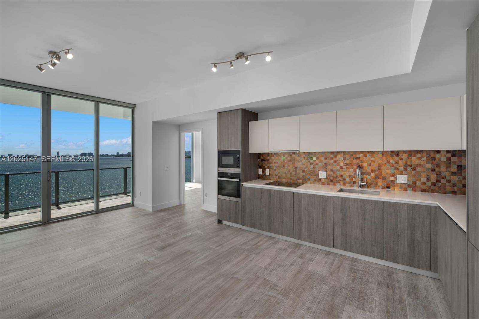 2900 NE 7th Ave #504 Miami, FL 33137