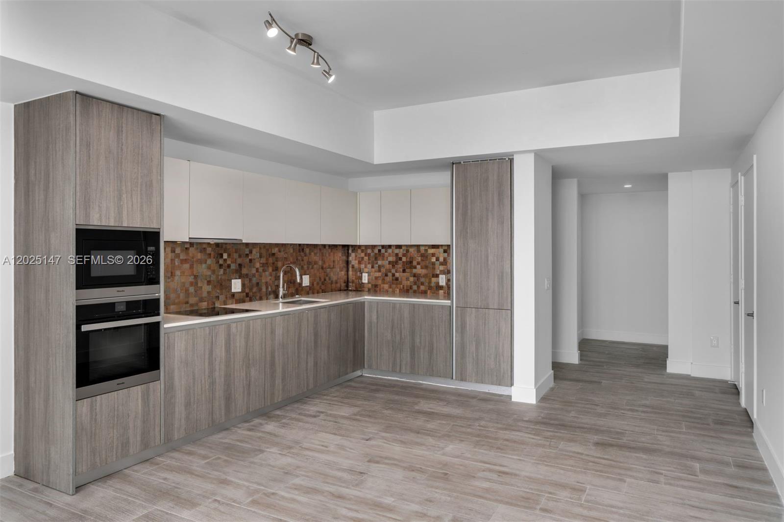 2900 NE 7th Ave #504 Miami, FL 33137