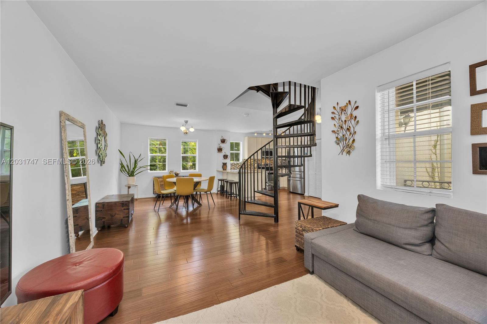 2850 Coconut #15 Miami, FL 33133
