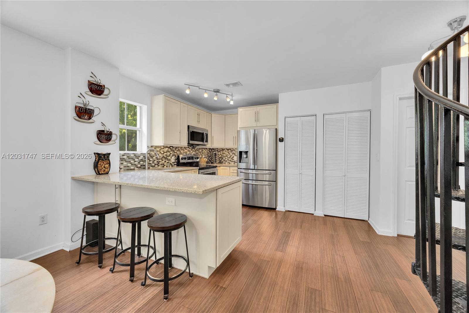 2850 Coconut #15 Miami, FL 33133