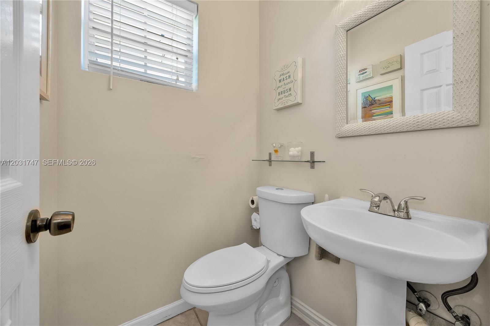 2850 Coconut #15 Miami, FL 33133