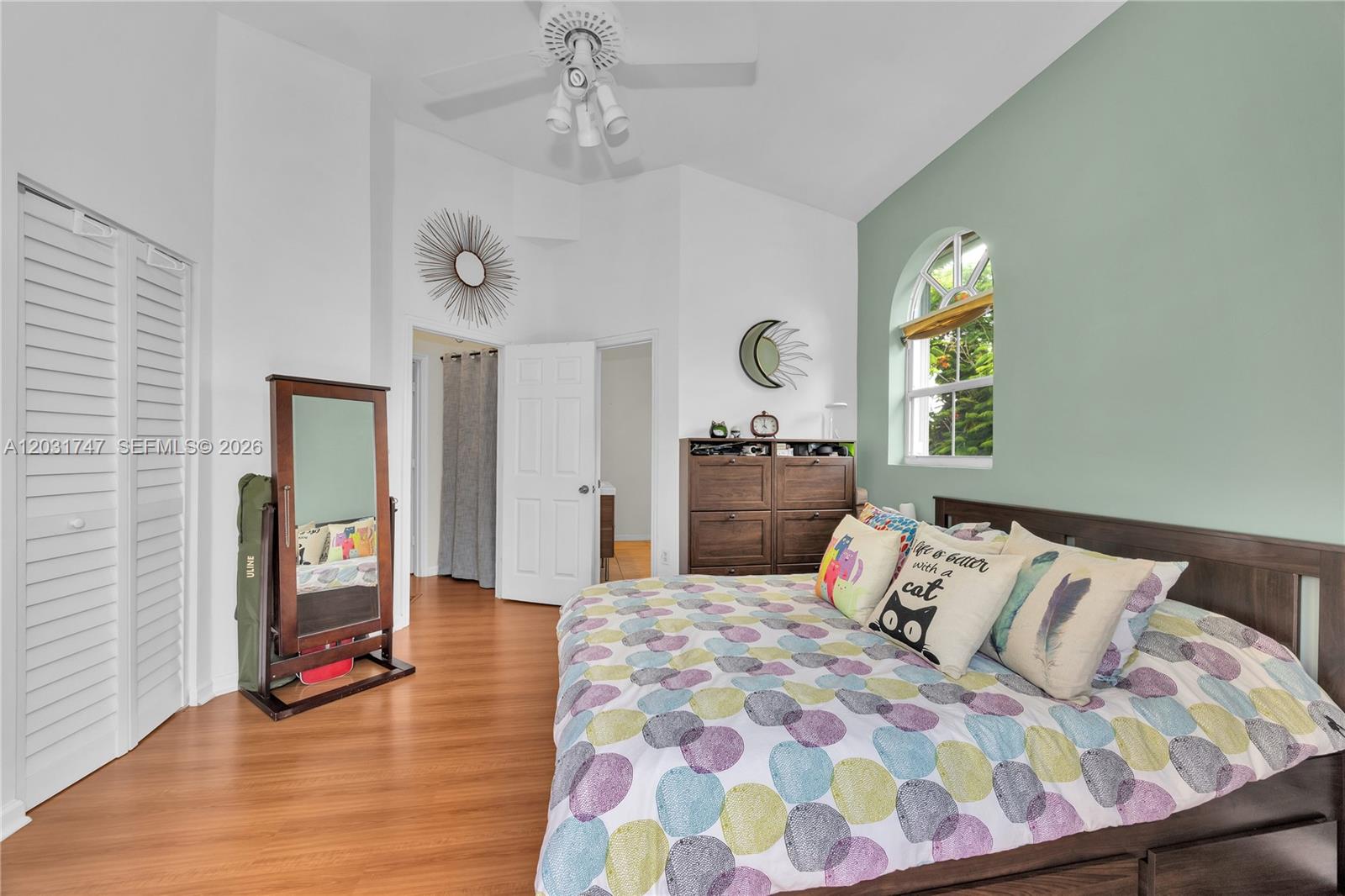 2850 Coconut #15 Miami, FL 33133