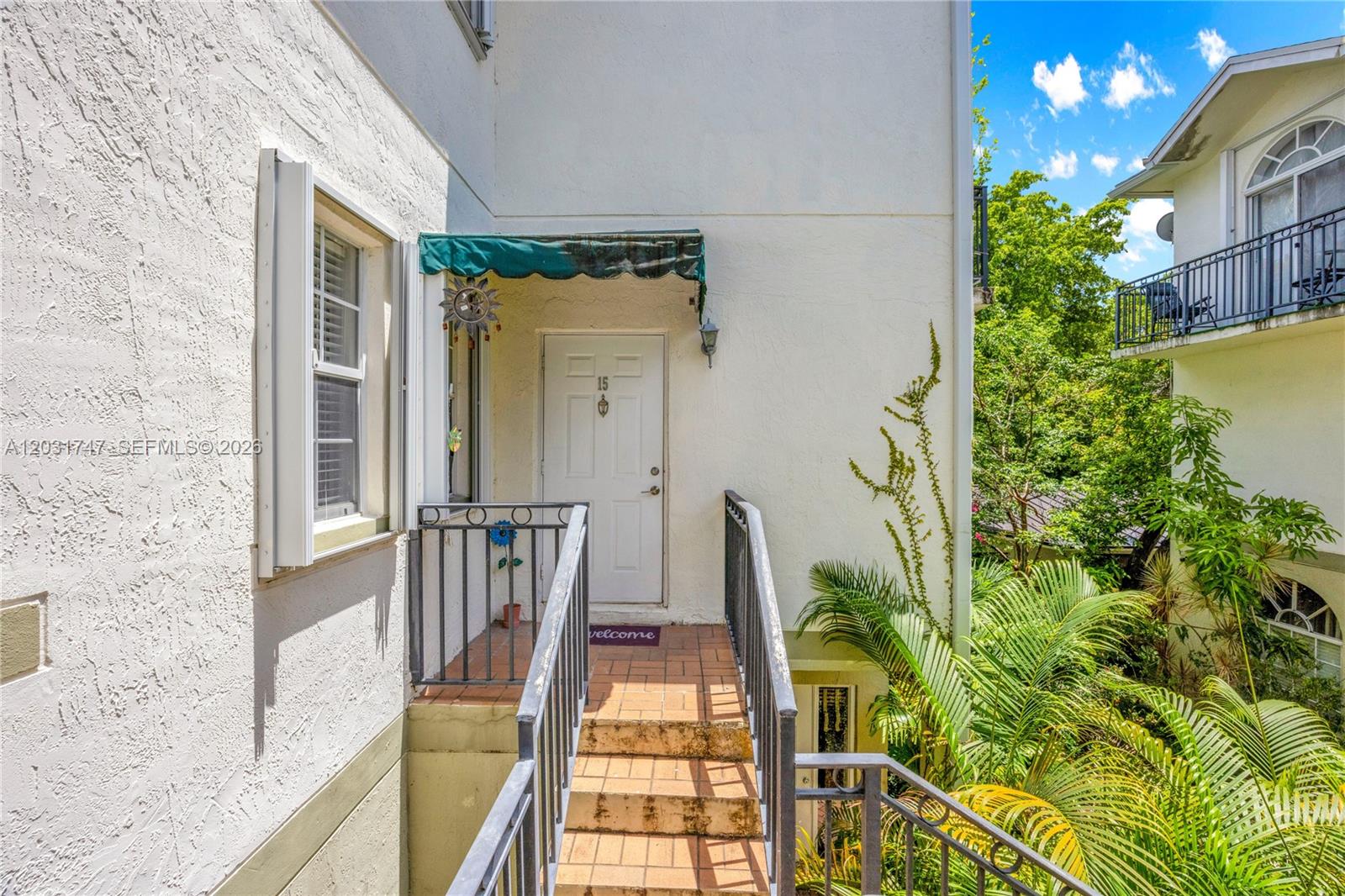 2850 Coconut #15 Miami, FL 33133