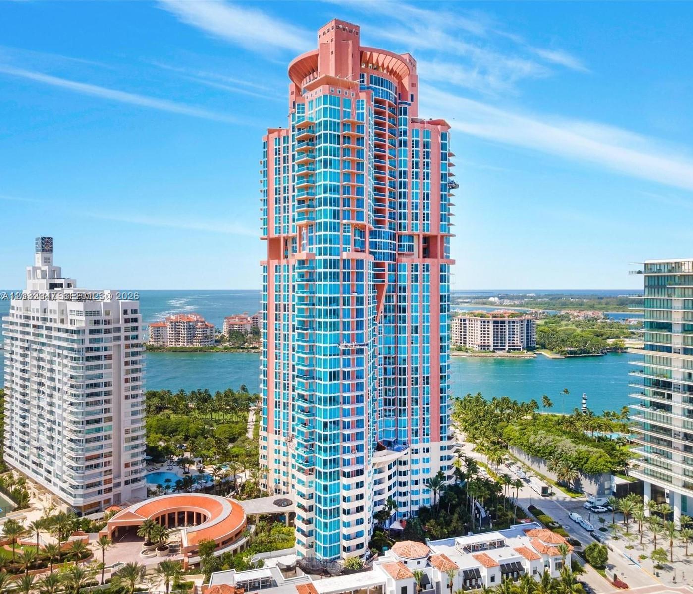 300 S Pointe Dr #908