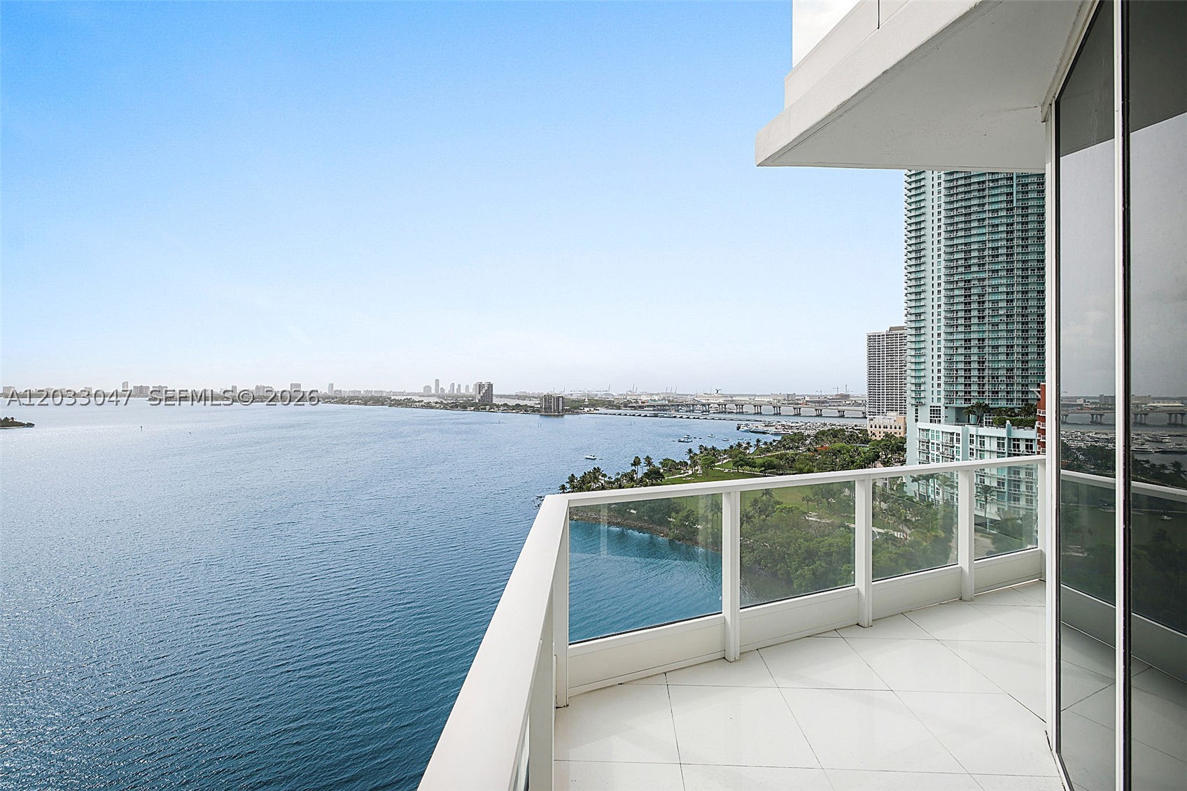 image Paramount Bay7