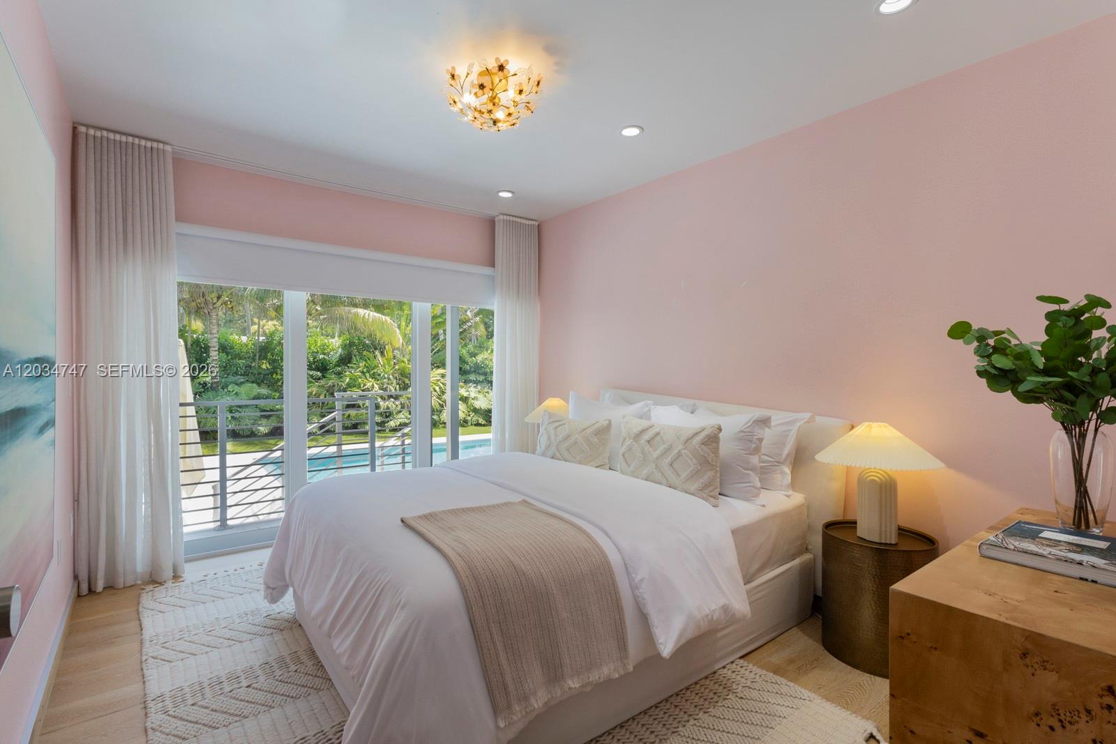 5780 Las Palmas Coral Gables, FL 33156