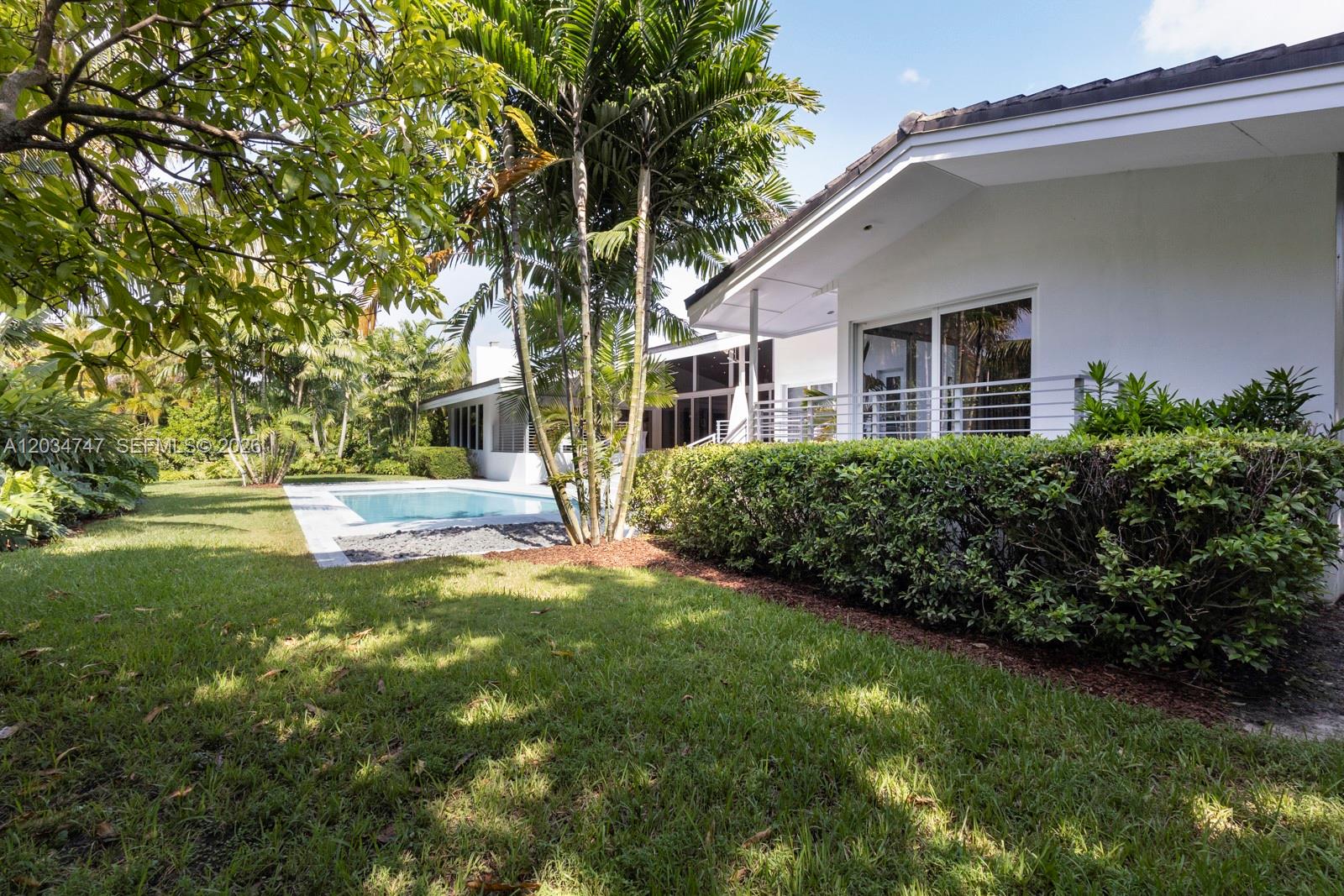 5780 Las Palmas Coral Gables, FL 33156