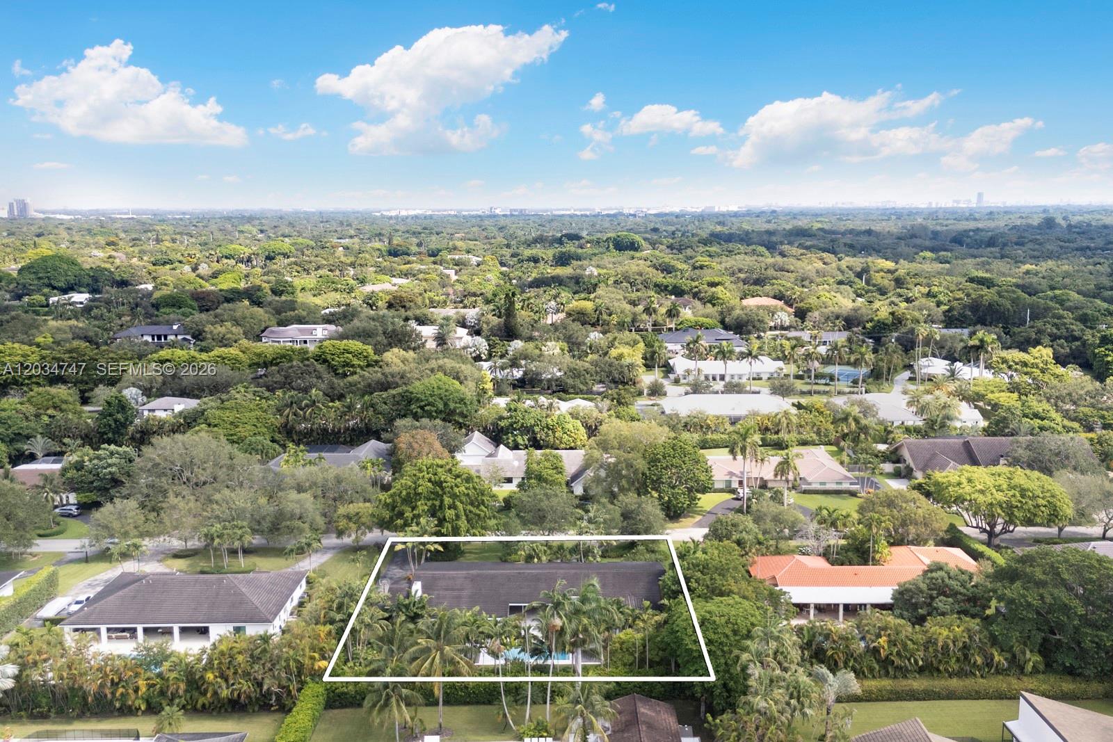 5780 Las Palmas Coral Gables, FL 33156