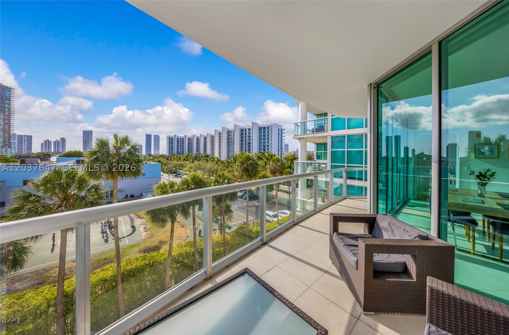 image The Atrium at Aventura21