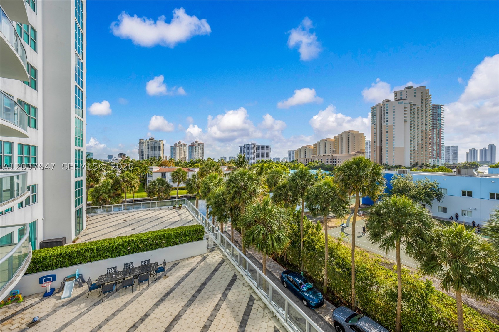 image The Atrium at Aventura23