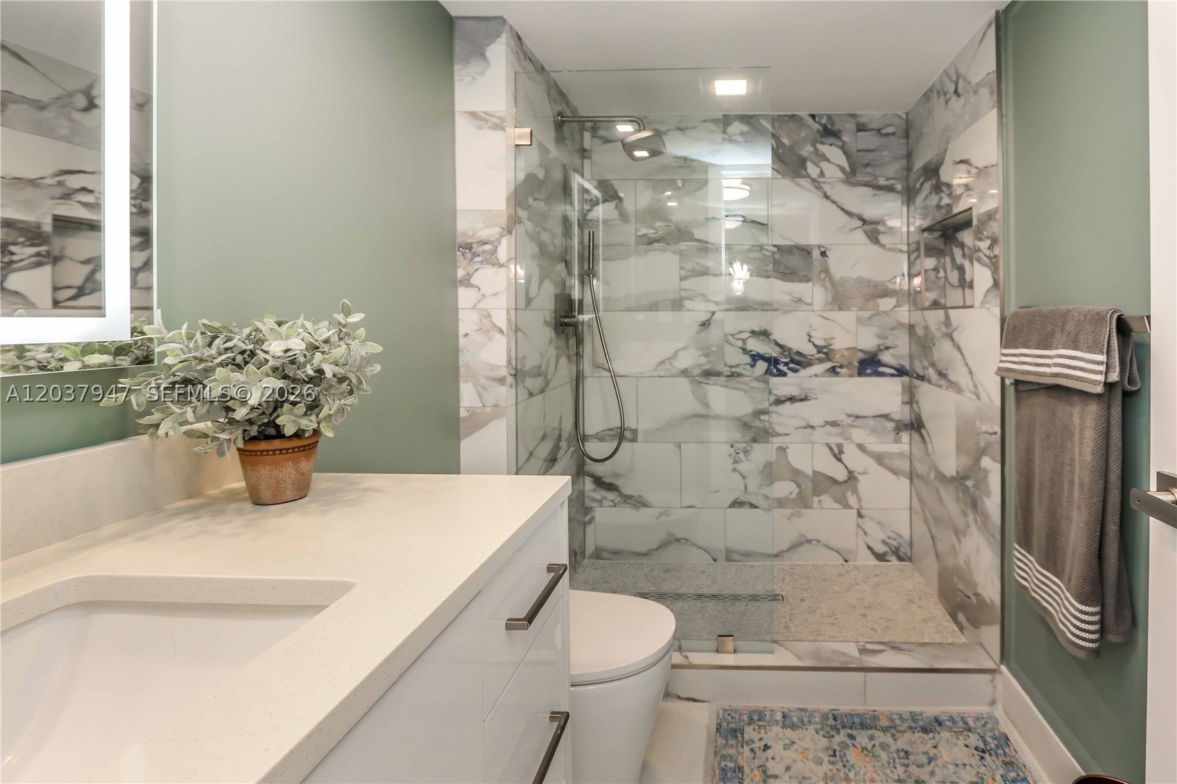 3900 Galt Ocean Dr #403 Fort Lauderdale, FL 33308