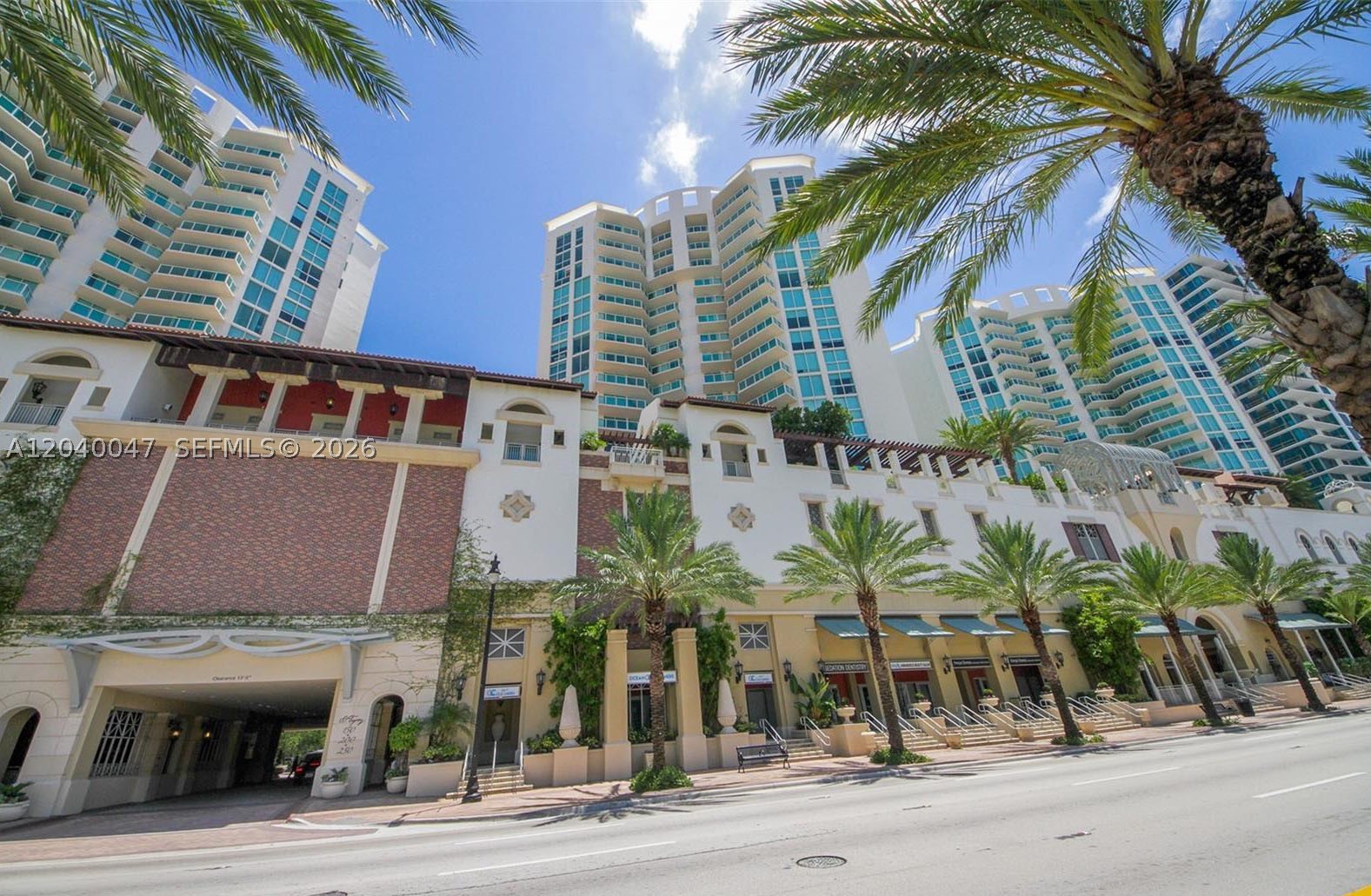 image St Tropez Sunny Isles0