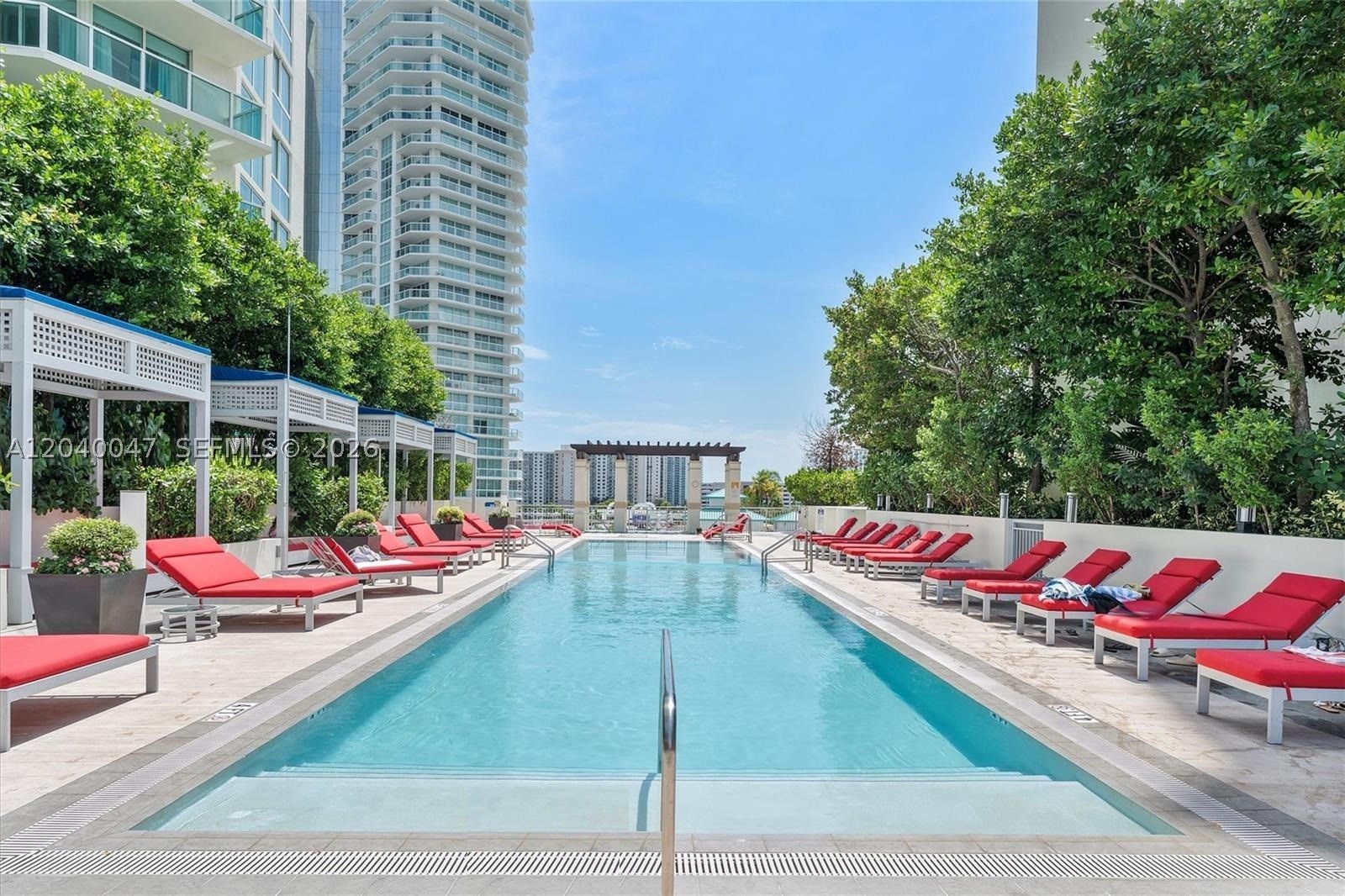 image St Tropez Sunny Isles15