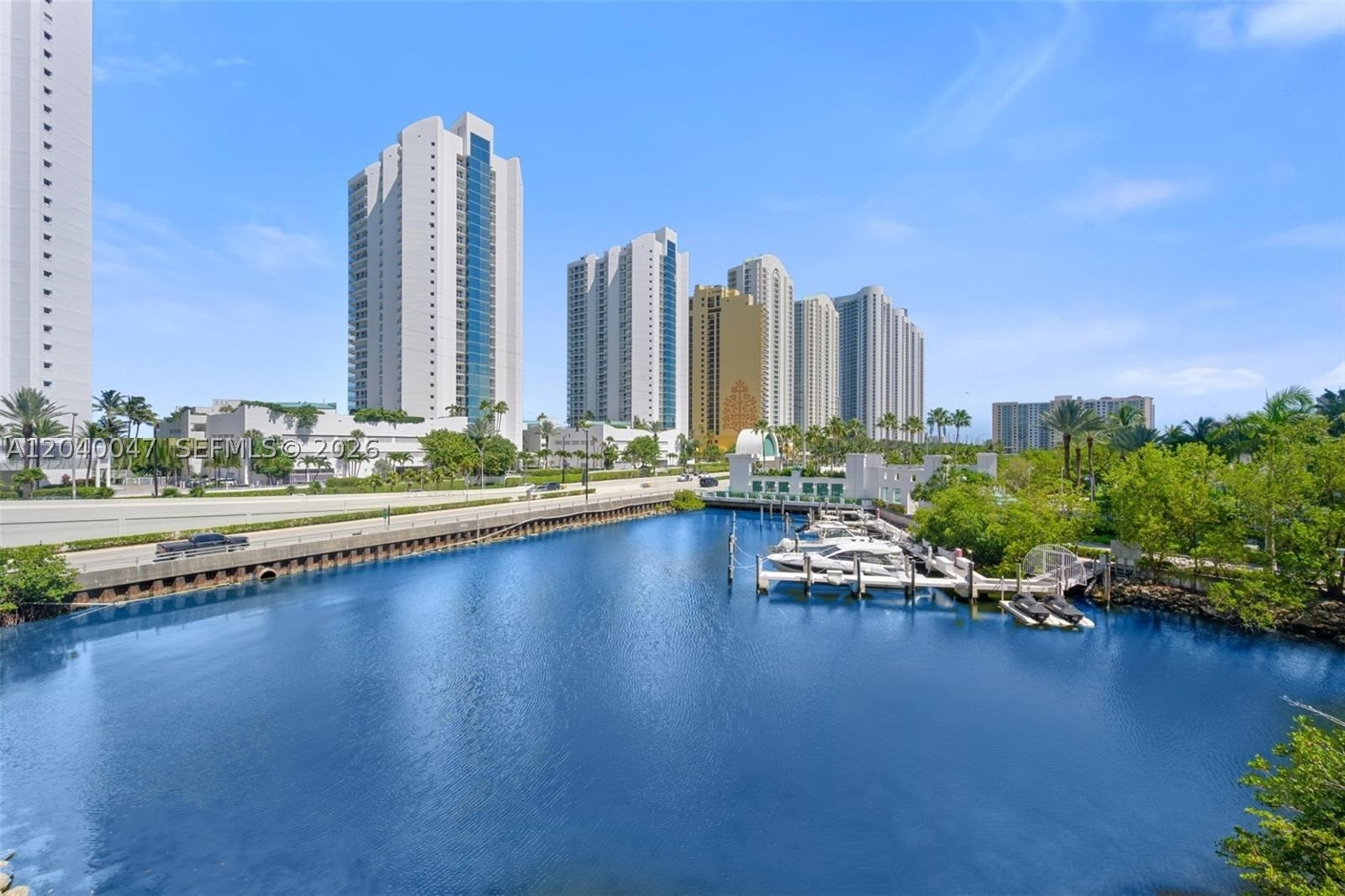 image St Tropez Sunny Isles23