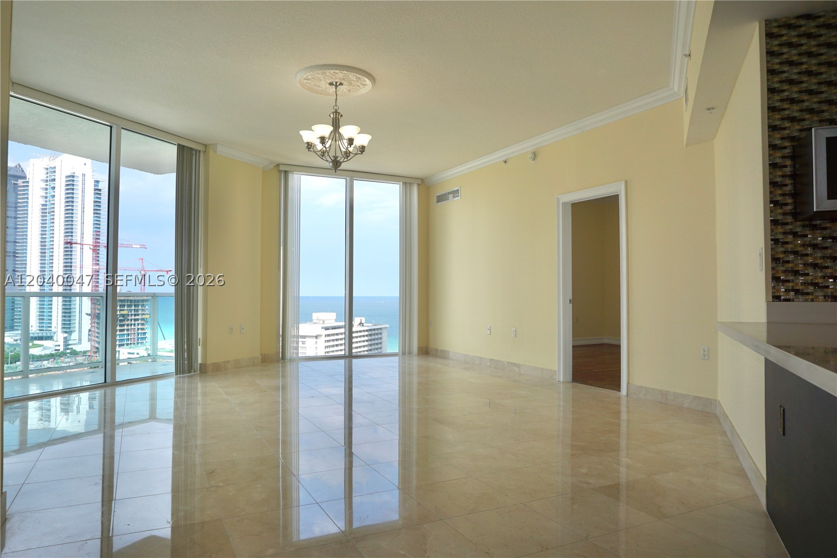 image St Tropez Sunny Isles2