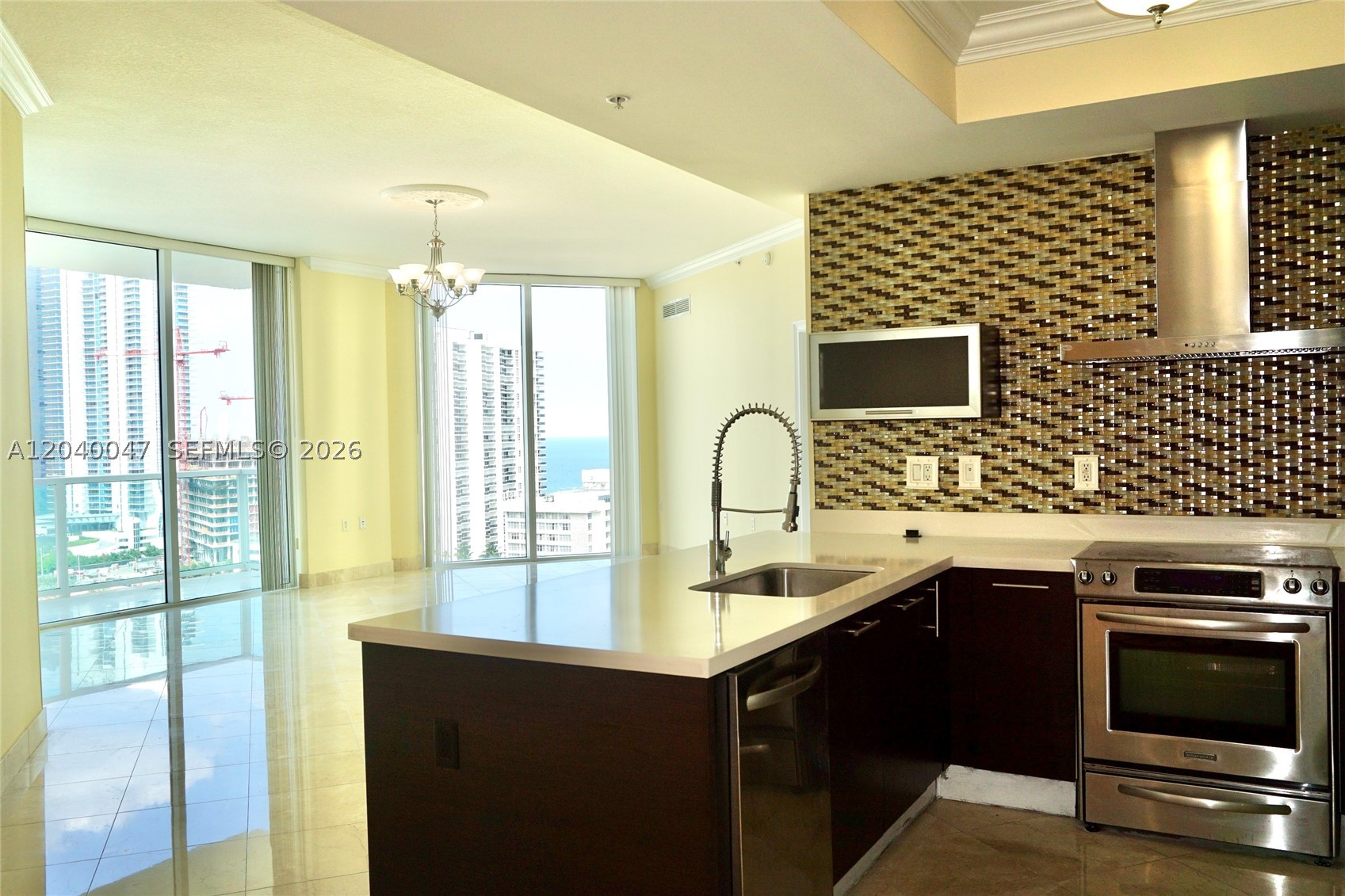 image St Tropez Sunny Isles3