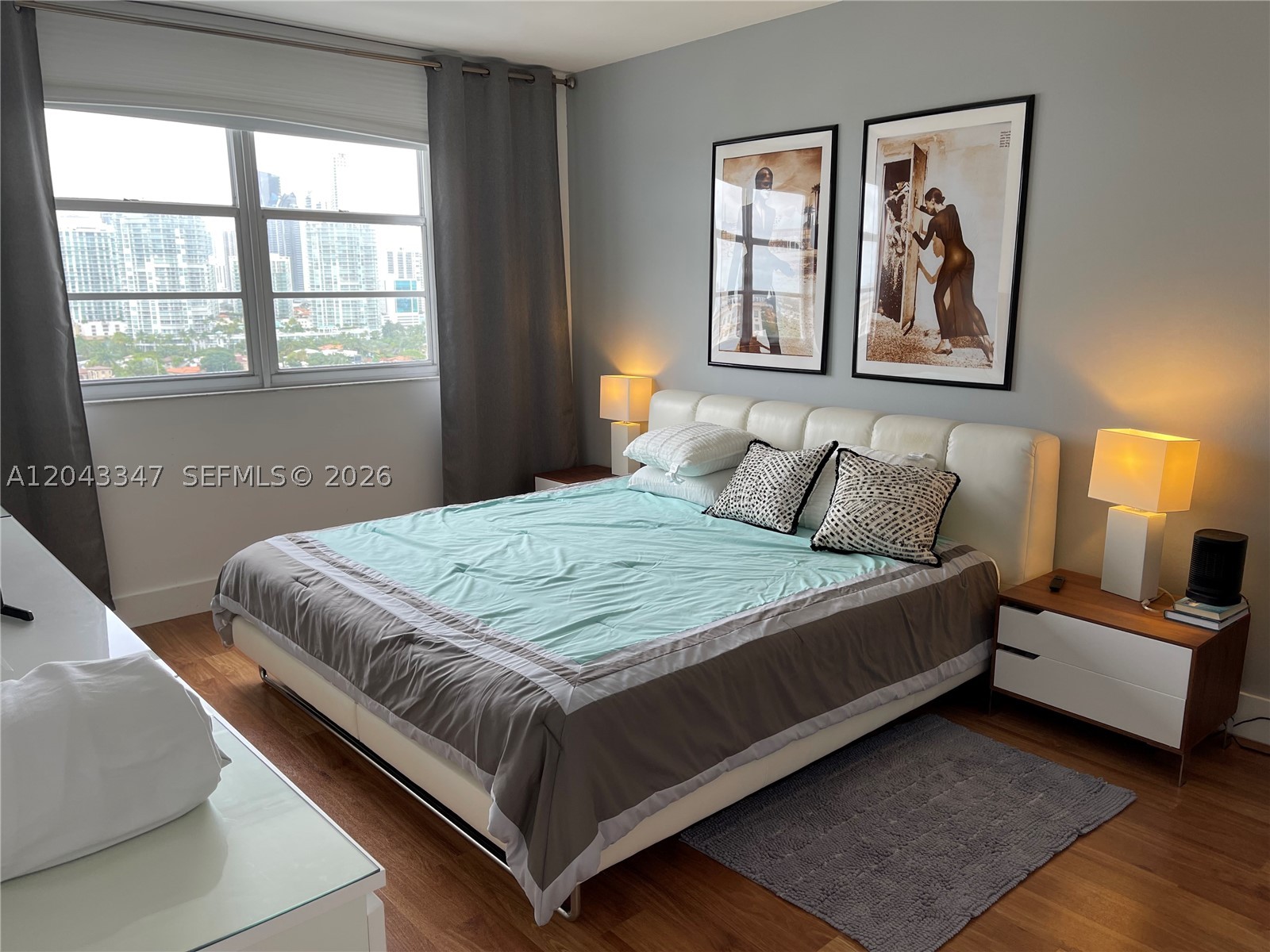 image Arlen House West9