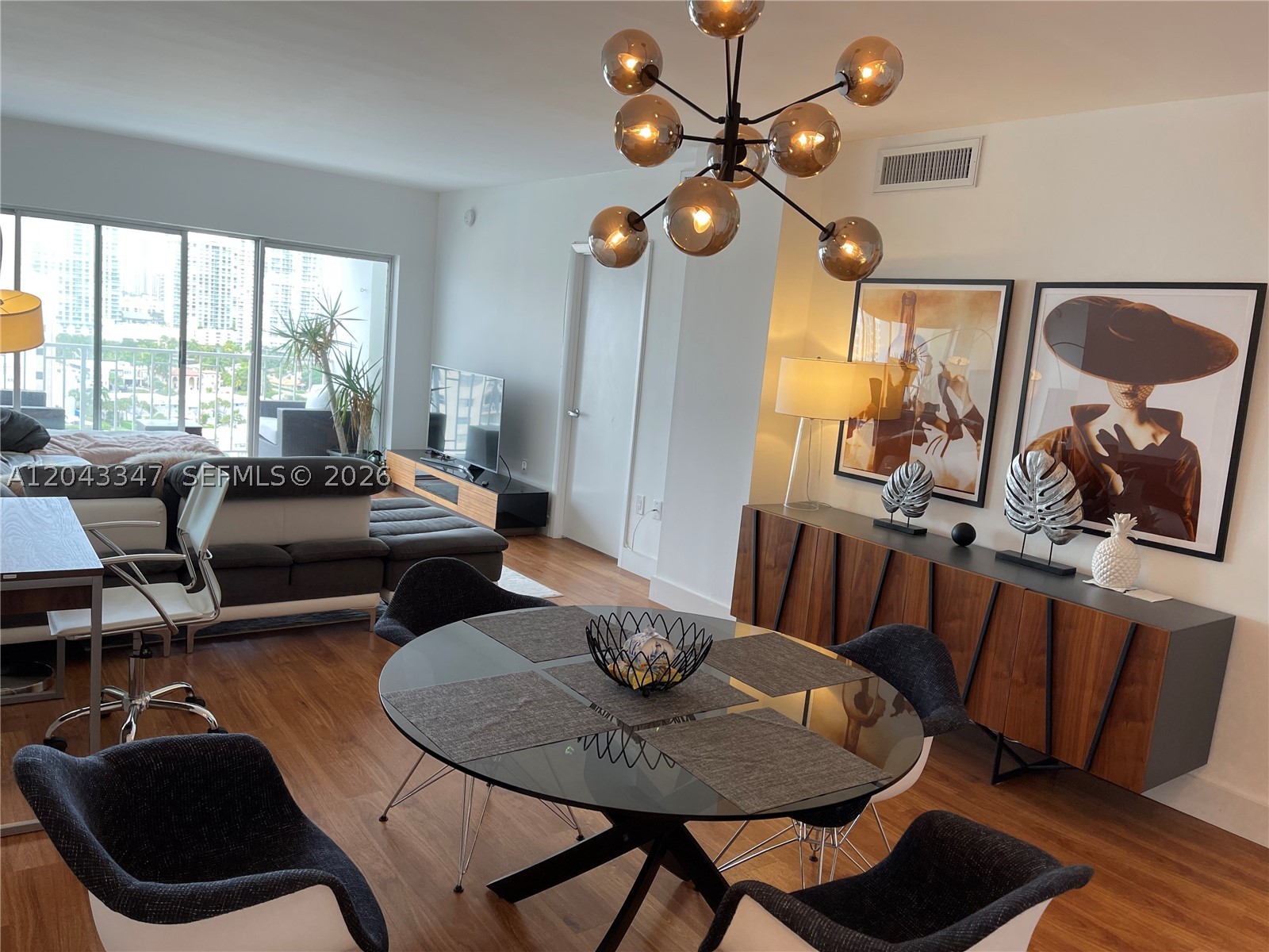 image Arlen House West4