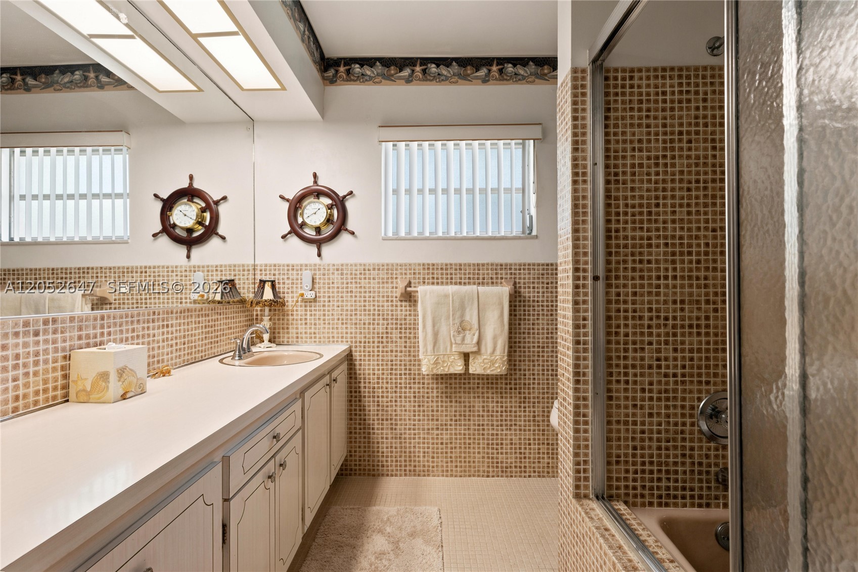 8 Castle Hbr Is Fort Lauderdale, FL 33308