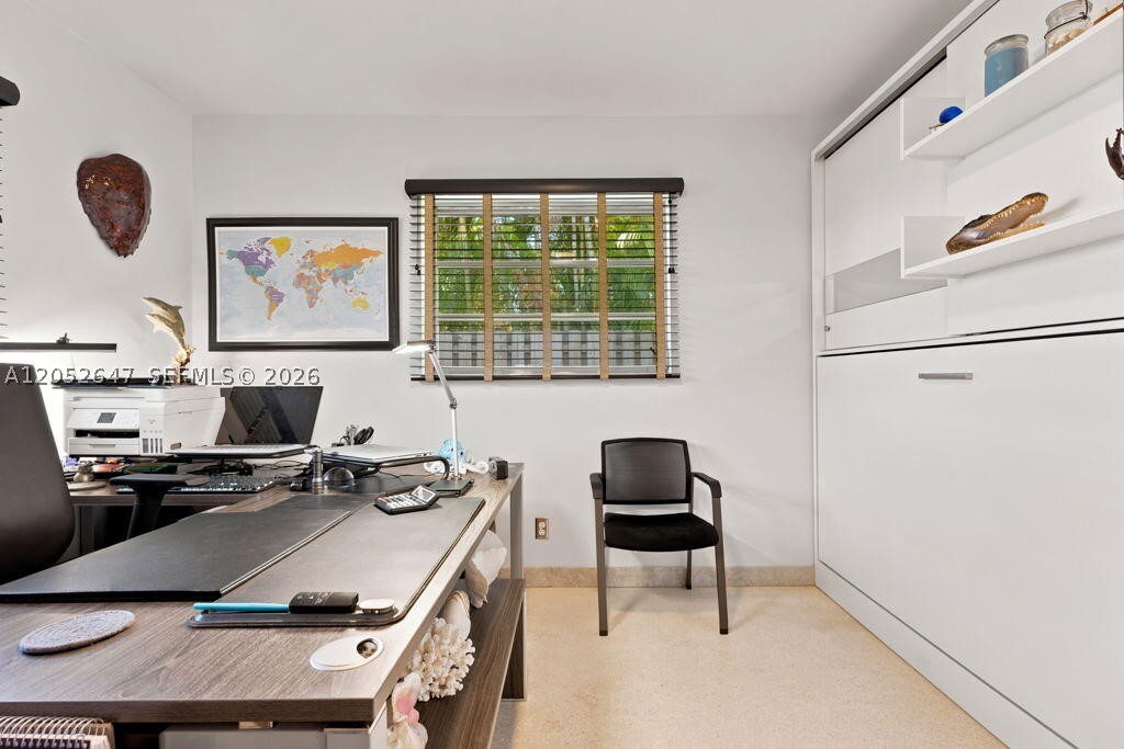 8 Castle Hbr Is Fort Lauderdale, FL 33308
