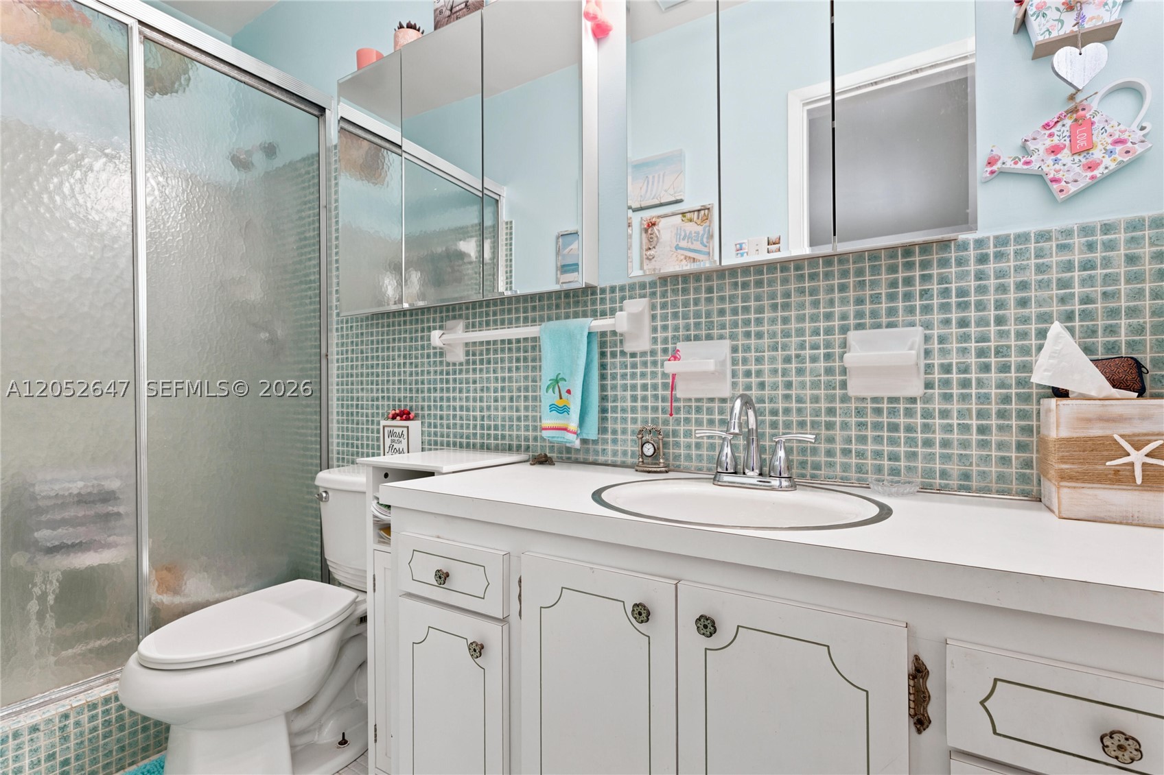 8 Castle Hbr Is Fort Lauderdale, FL 33308