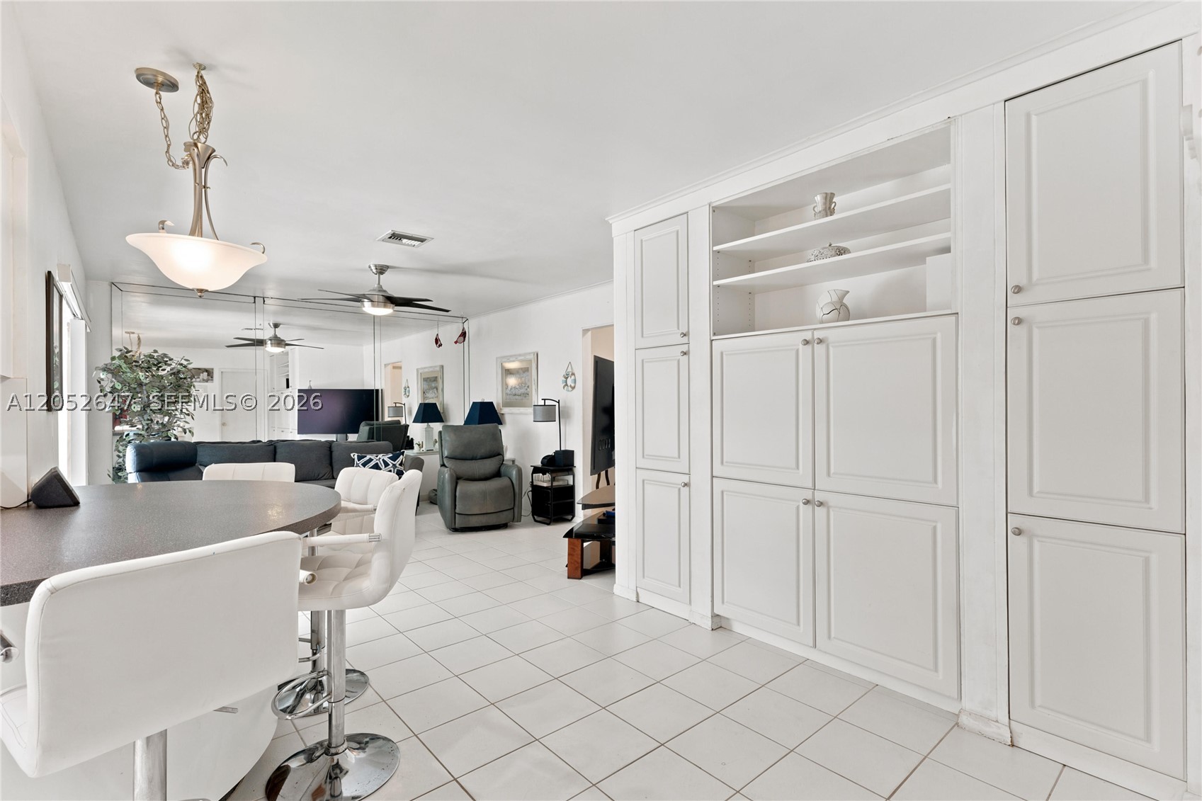 8 Castle Hbr Is Fort Lauderdale, FL 33308