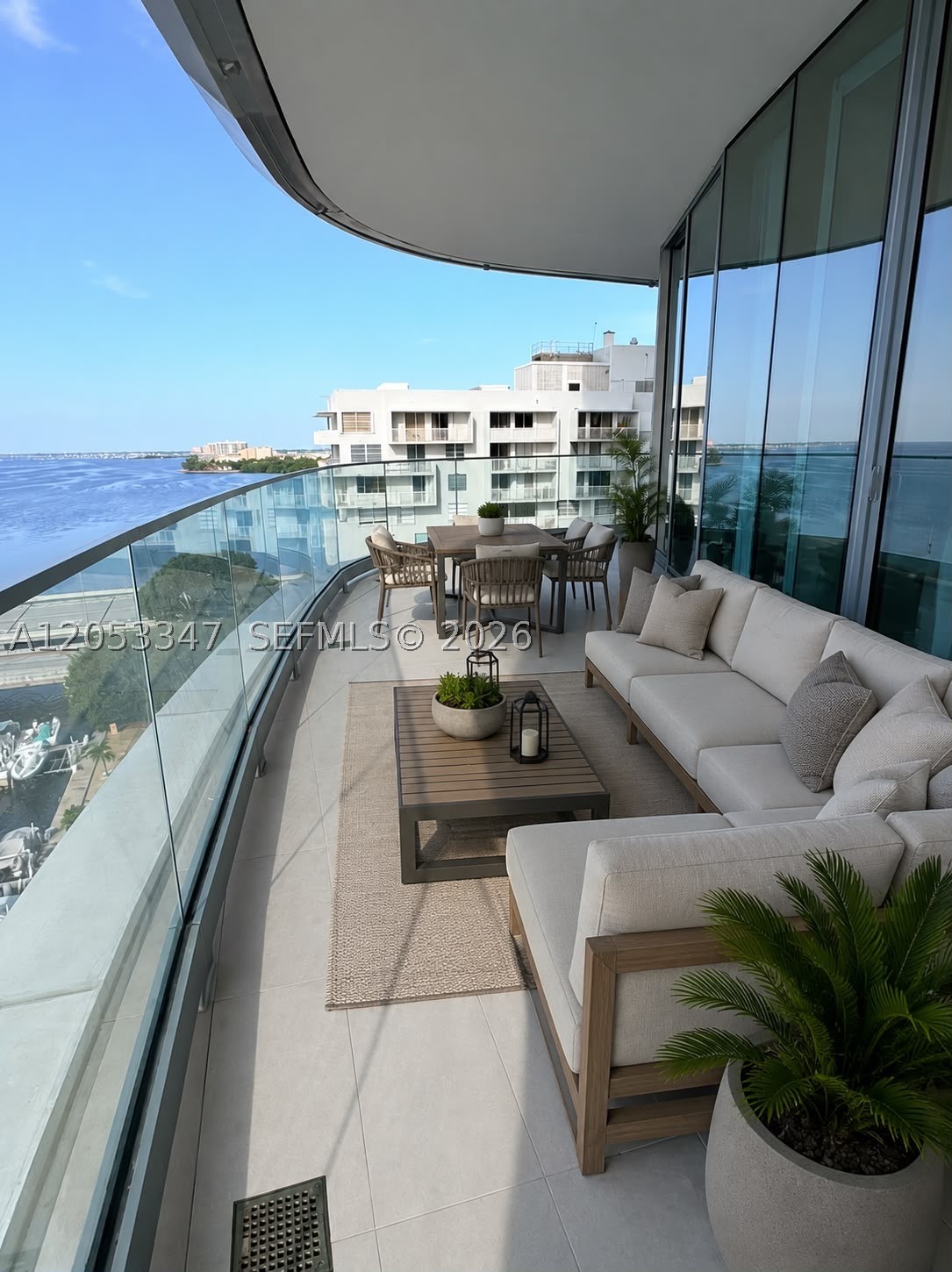 175 SE 25th Rd #902 Miami, FL 33129