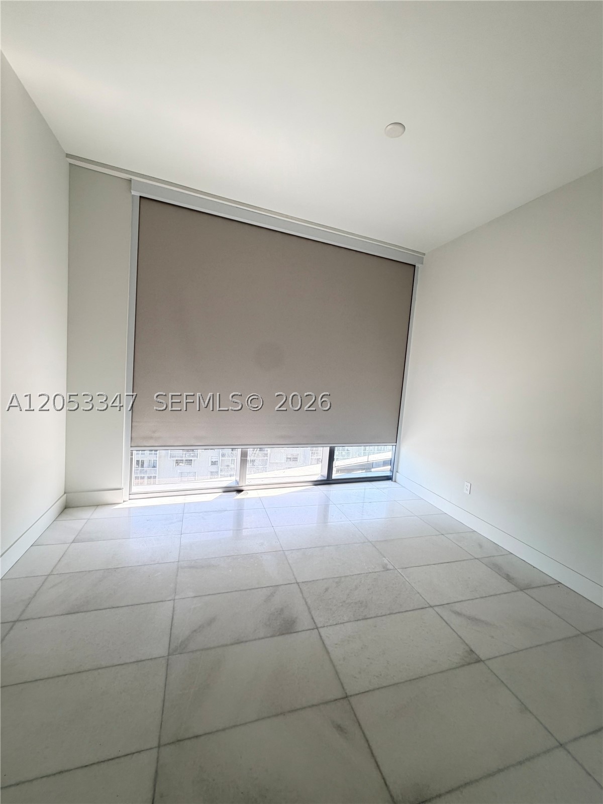 175 SE 25th Rd #902 Miami, FL 33129