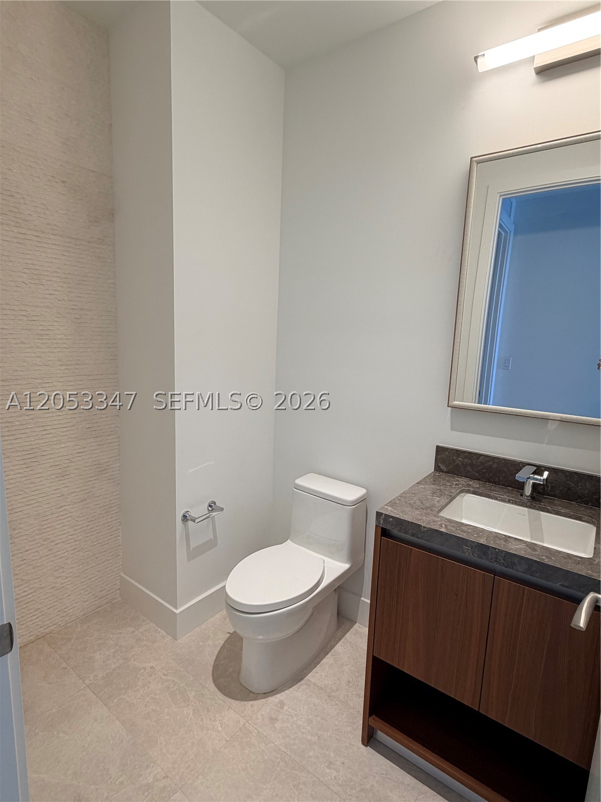 175 SE 25th Rd #902 Miami, FL 33129