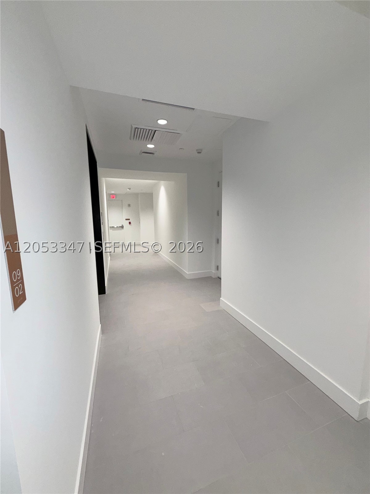 175 SE 25th Rd #902 Miami, FL 33129