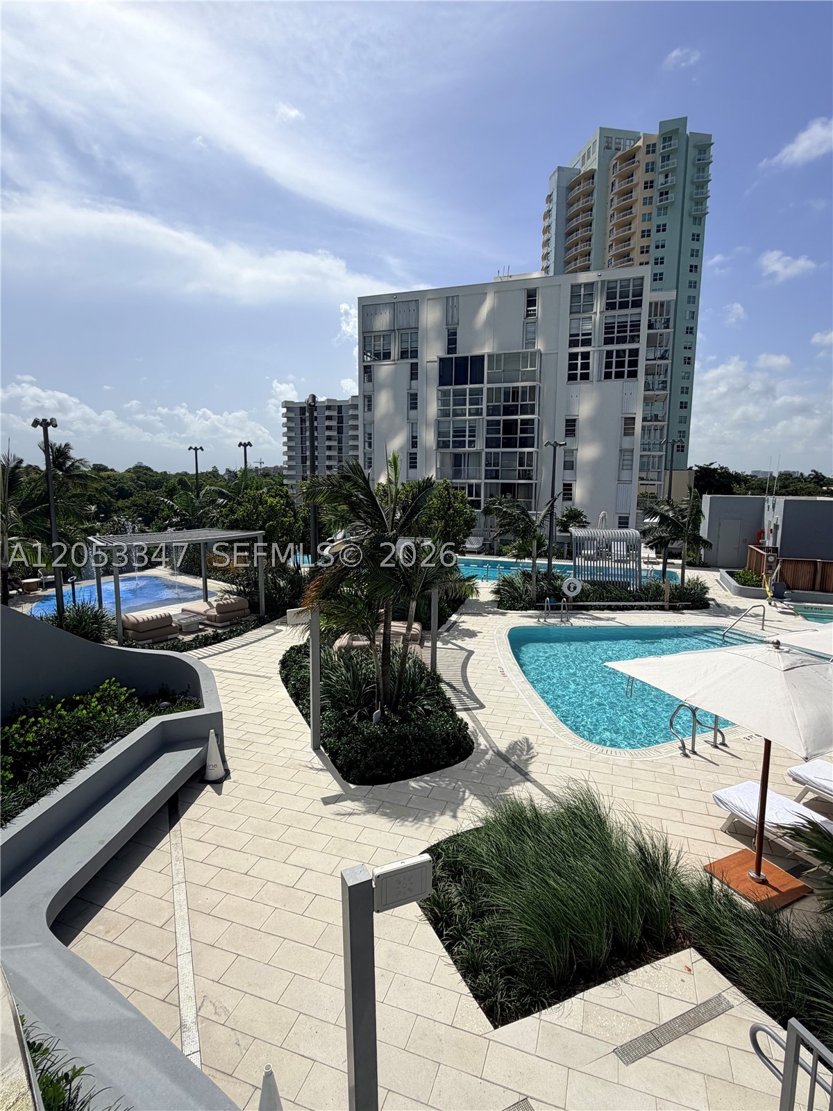 175 SE 25th Rd #902 Miami, FL 33129