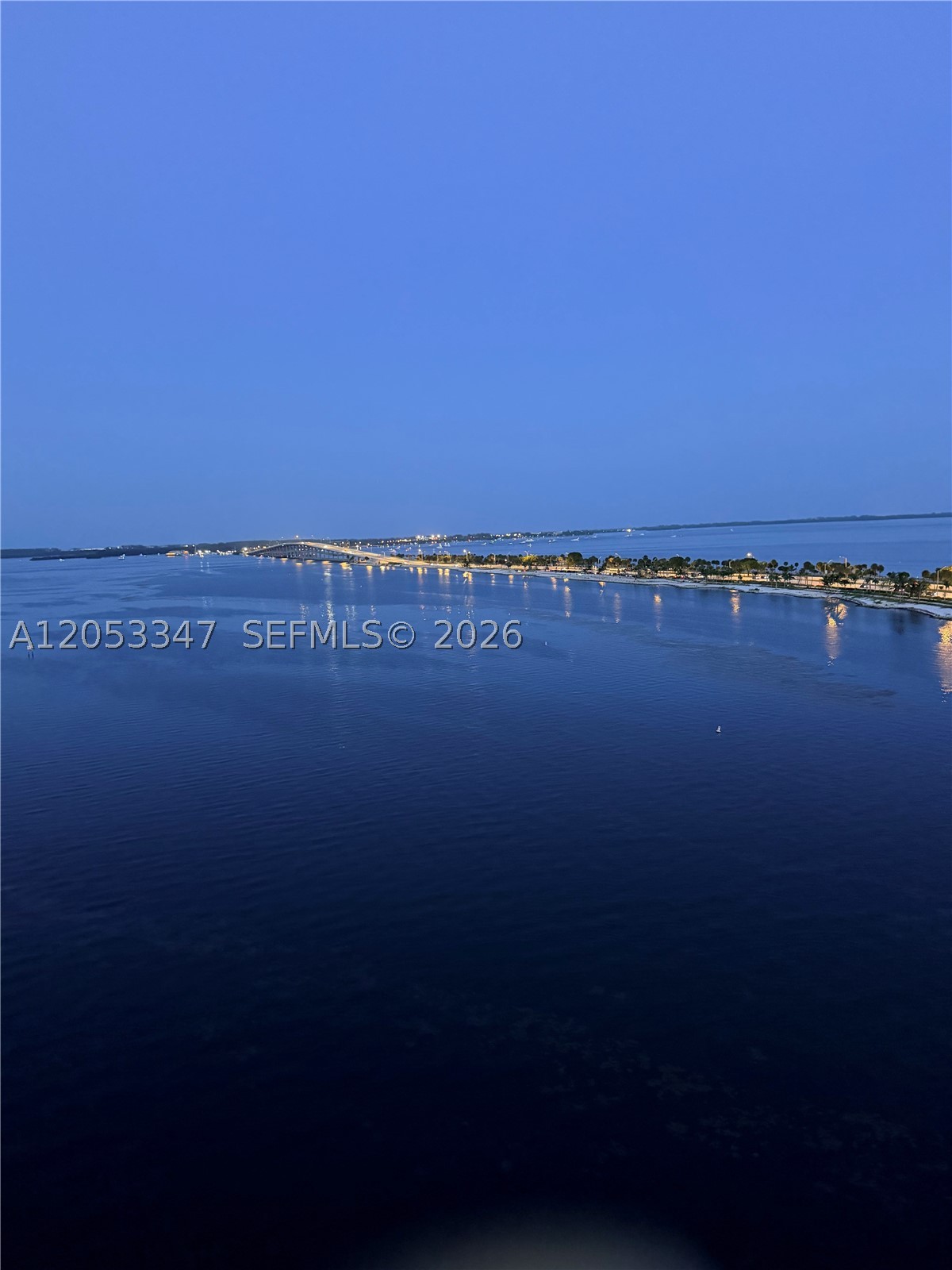 175 SE 25th Rd #902 Miami, FL 33129