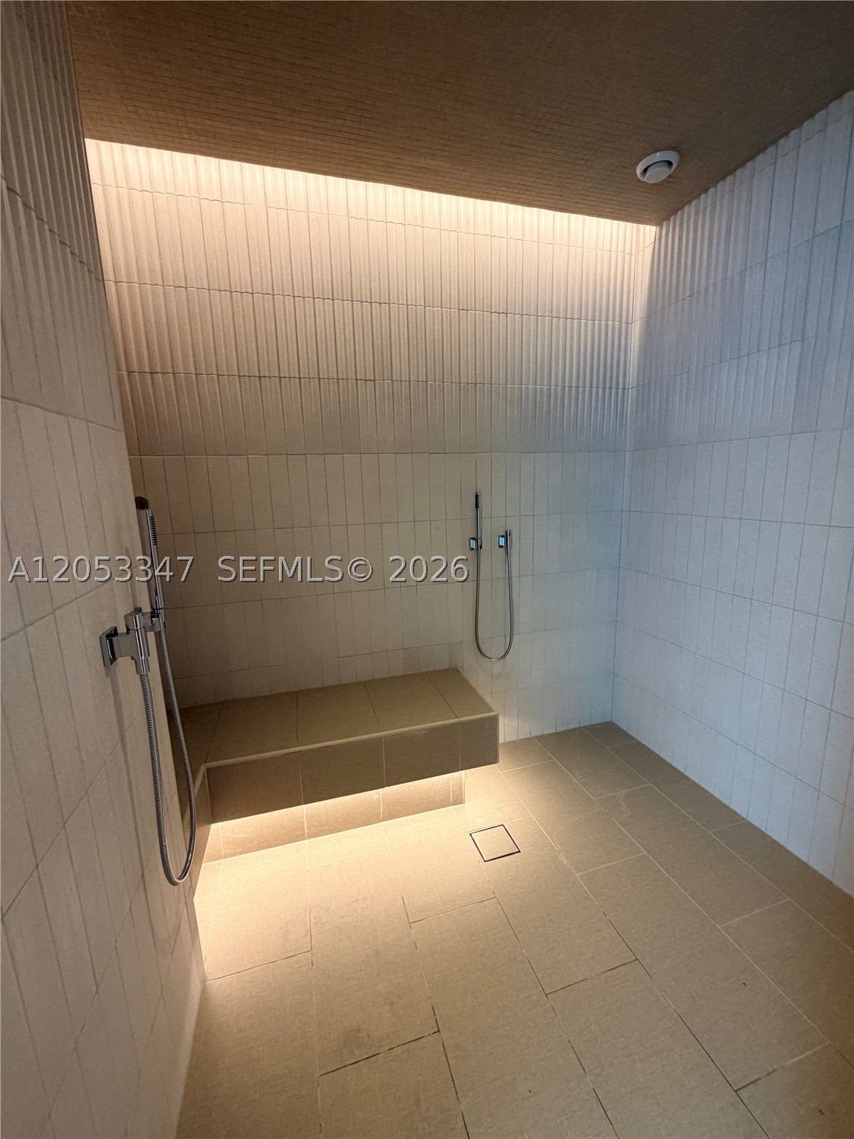 175 SE 25th Rd #902 Miami, FL 33129