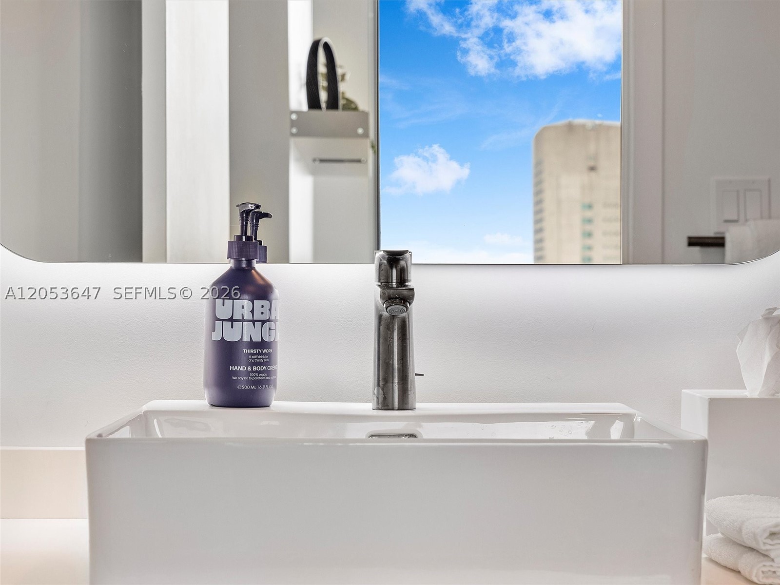 image Yotelpad Miami17
