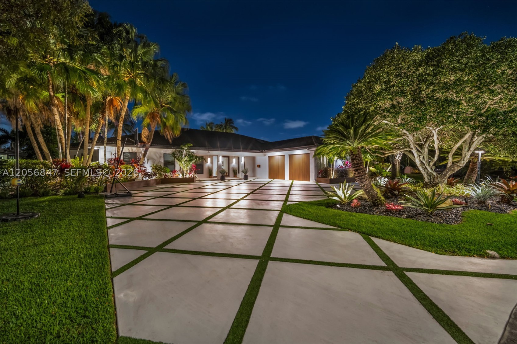 4430 Casper Ct Hollywood, FL 33021