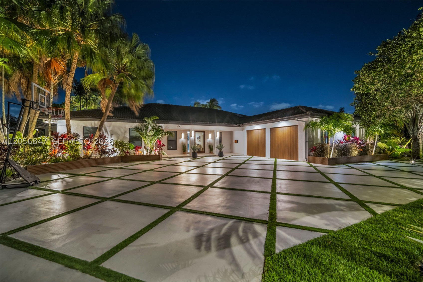 4430 Casper Ct Hollywood, FL 33021
