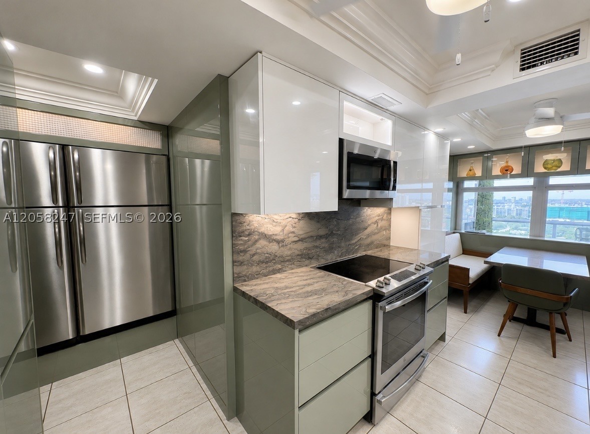 9511 Collins Ave #1507 Surfside, FL 33154