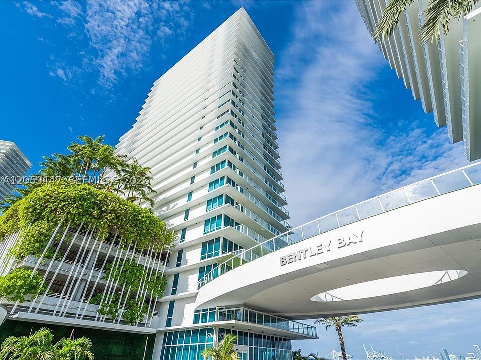 540 West Ave #1013
