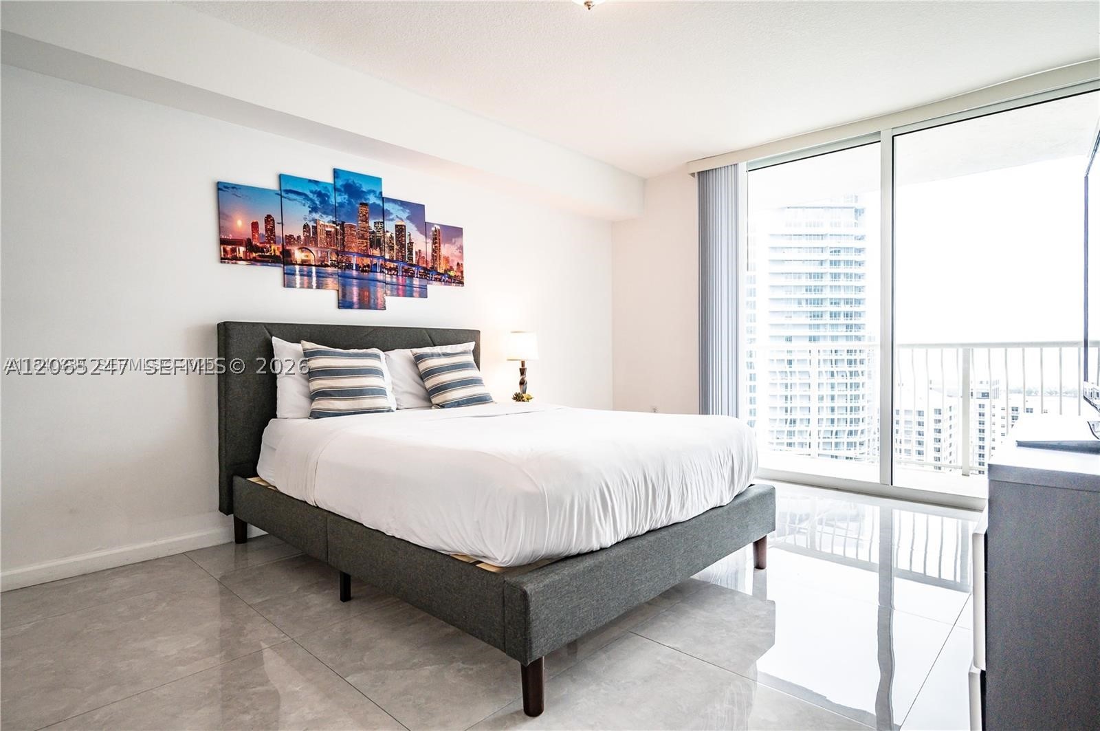 image The Club at Brickell Bay20