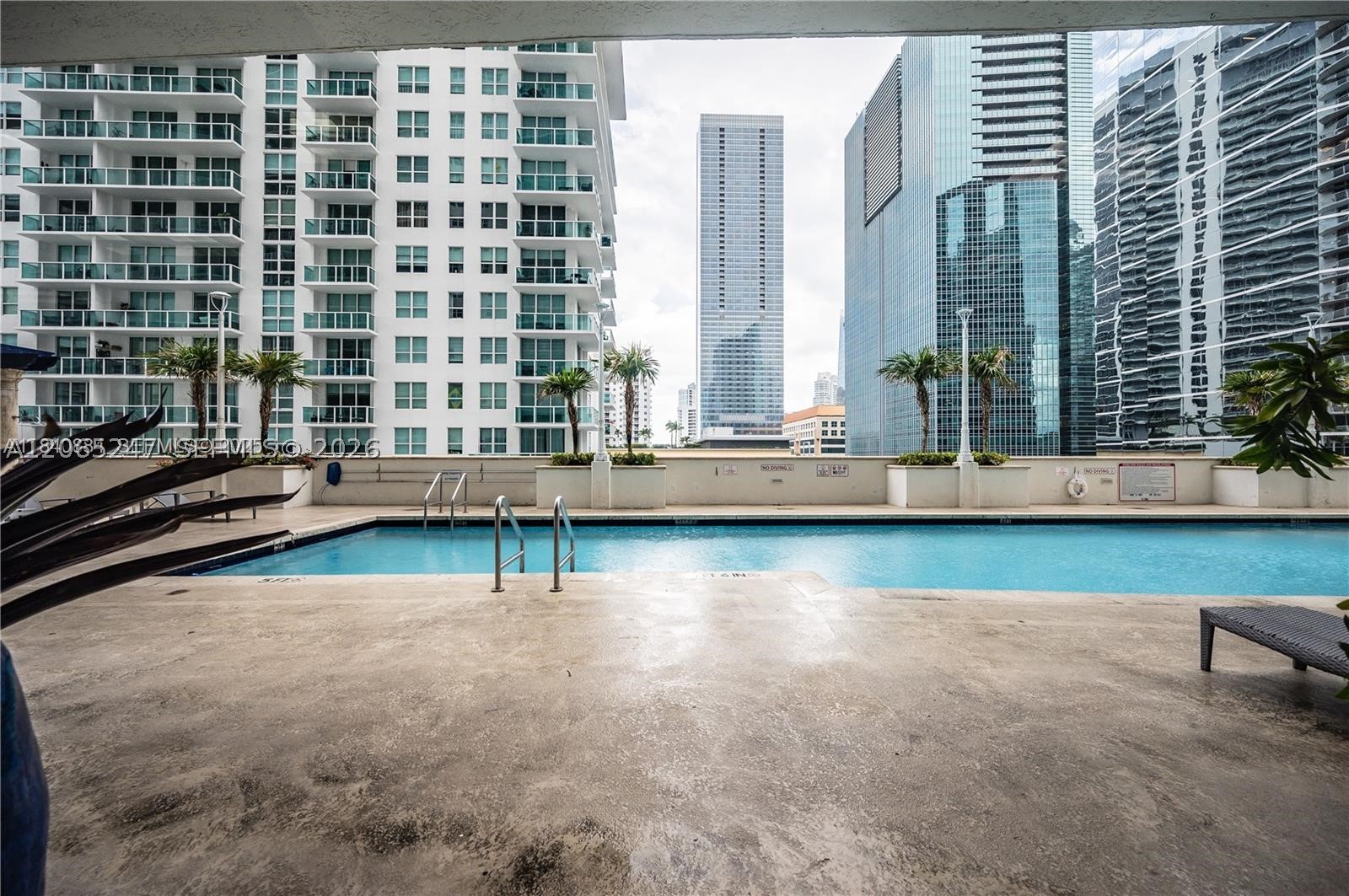 image The Club at Brickell Bay8