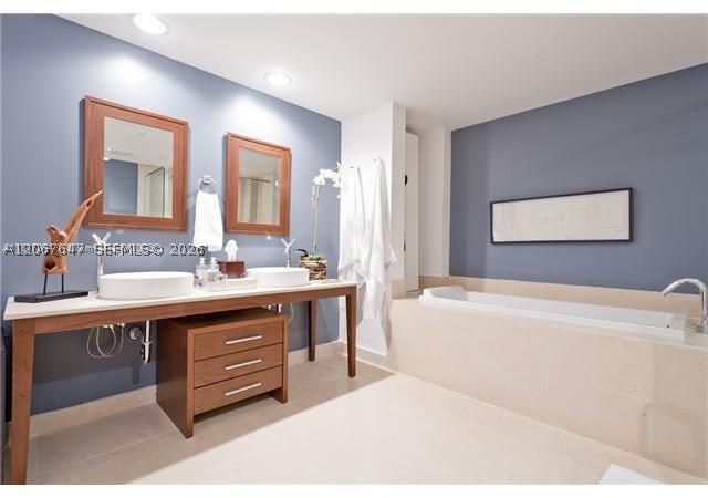image Icon Brickell II10