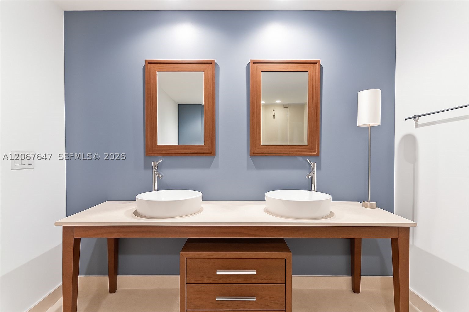 image Icon Brickell II12