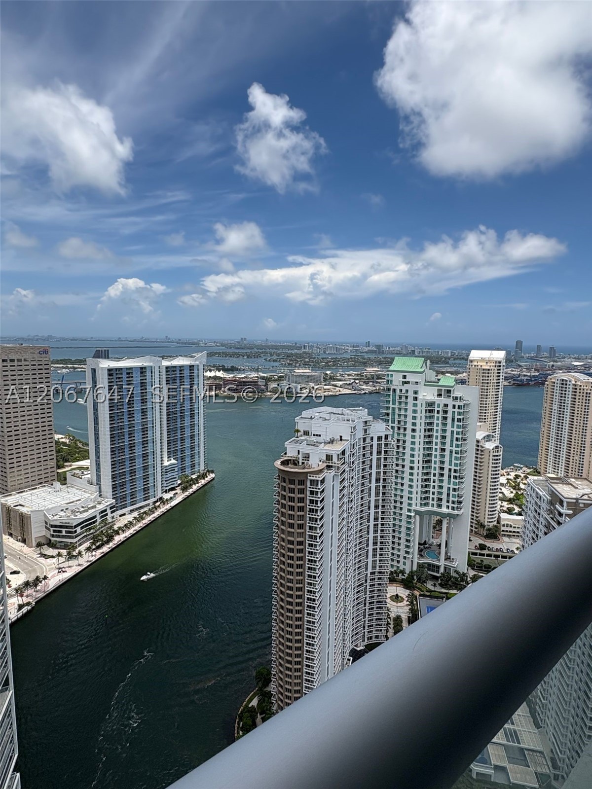 image Icon Brickell II18