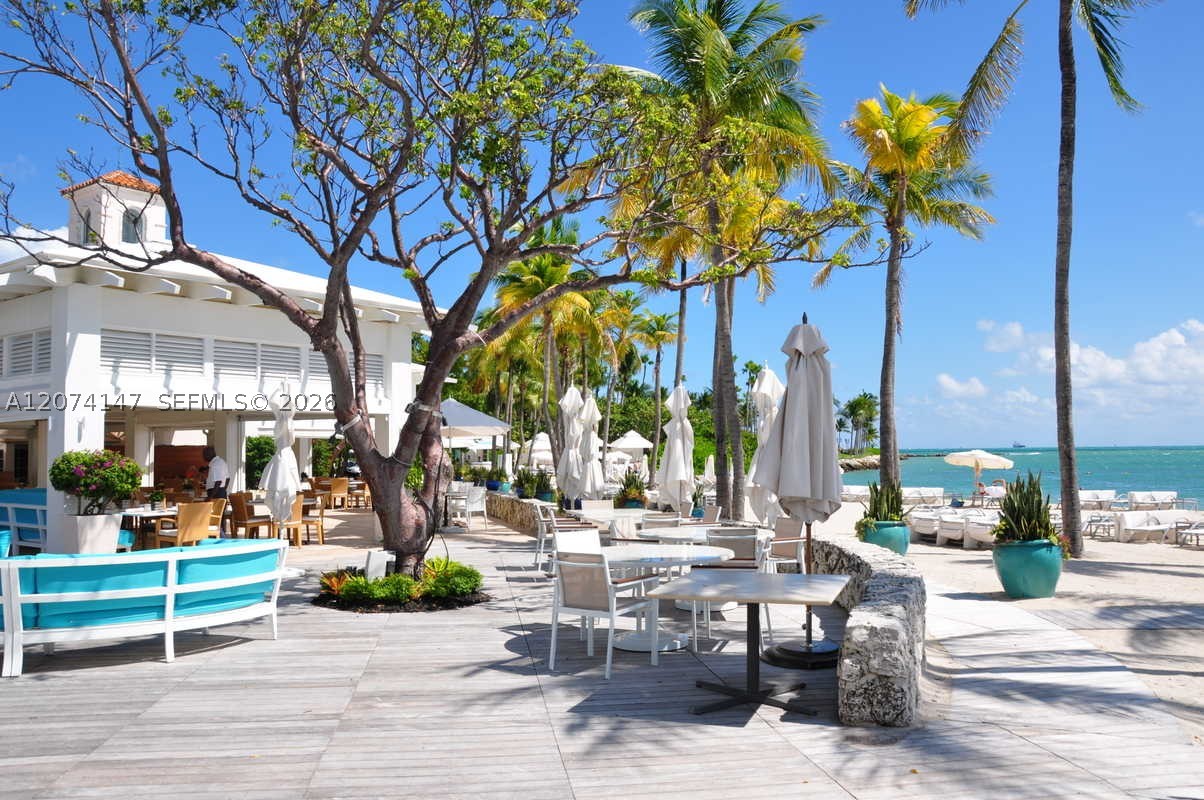 2134 Fisher Is Dr #2134 Miami Beach, FL 33109