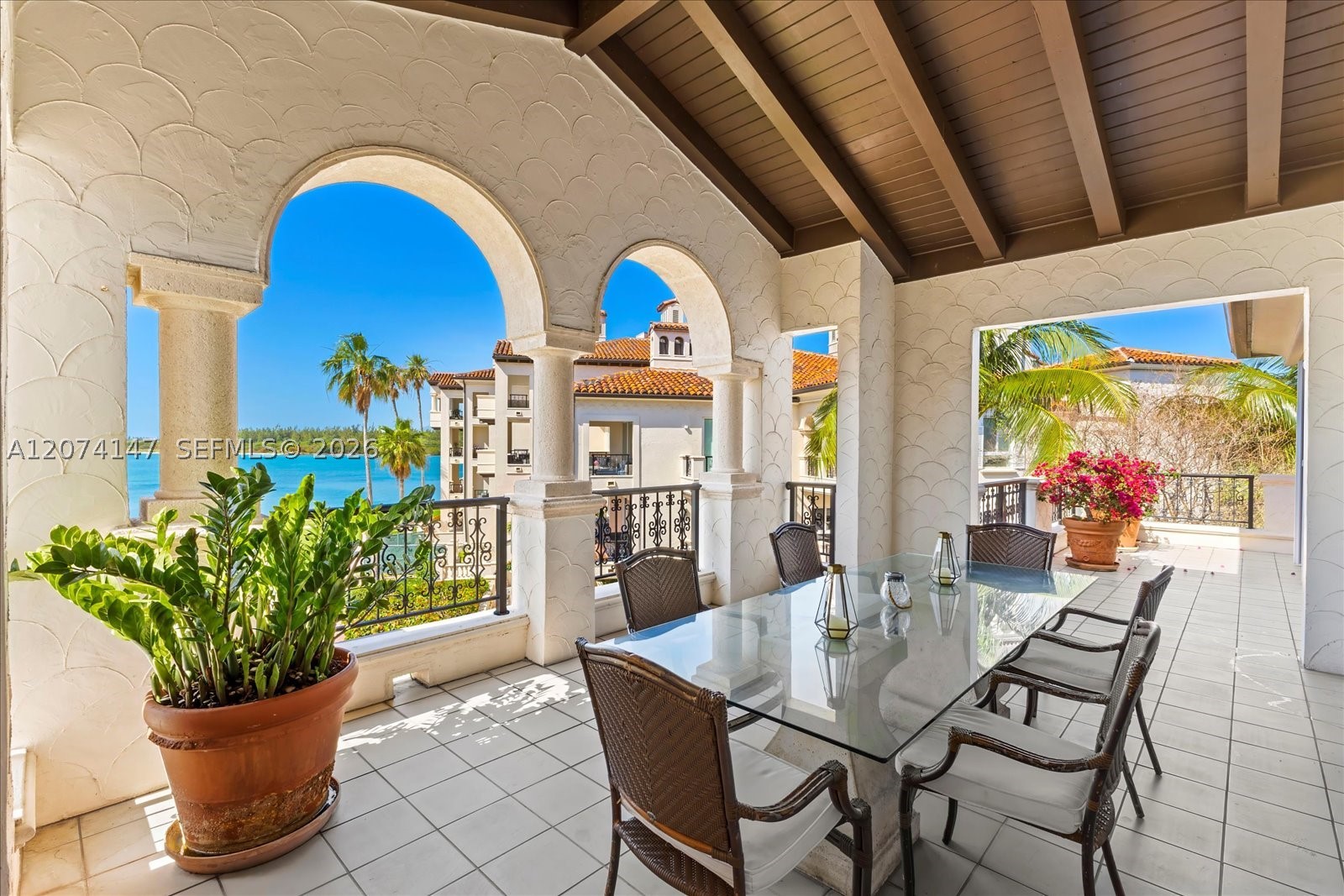 2134 Fisher Is Dr #2134 Miami Beach, FL 33109
