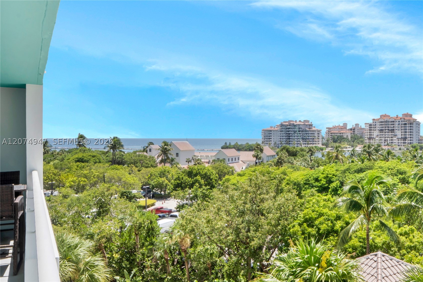400 S Pointe Dr #505 Miami Beach, FL 33139