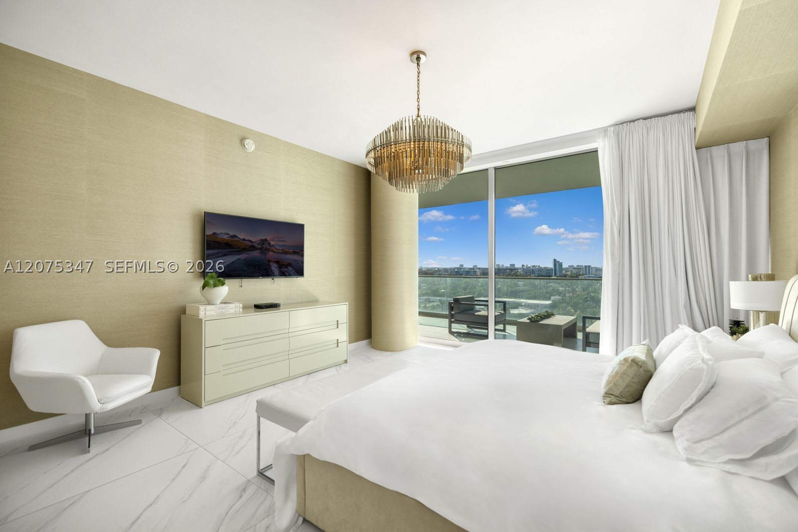 10201 Collins Ave #907 Bal Harbour, FL 33154