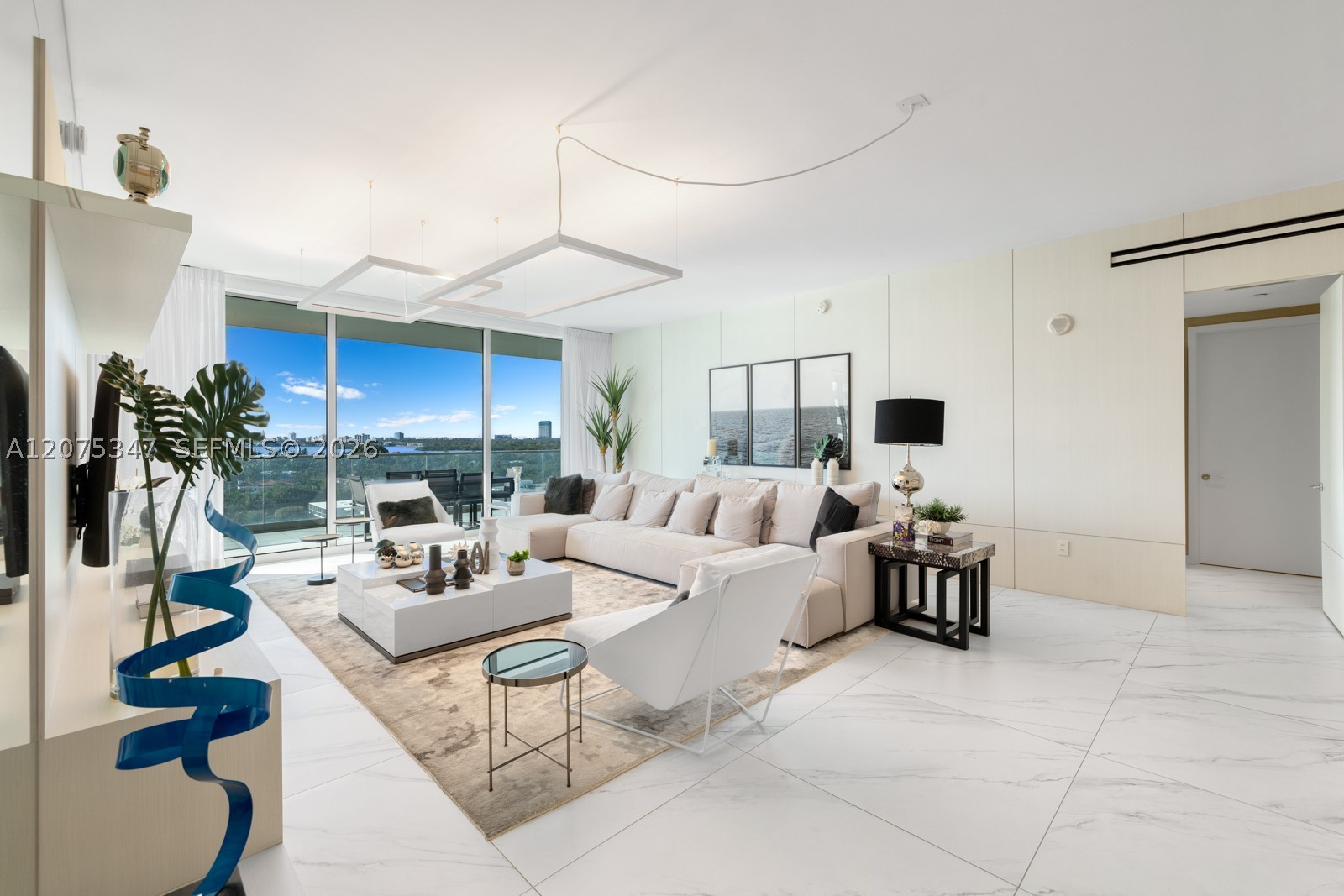 10201 Collins Ave #907 Bal Harbour, FL 33154