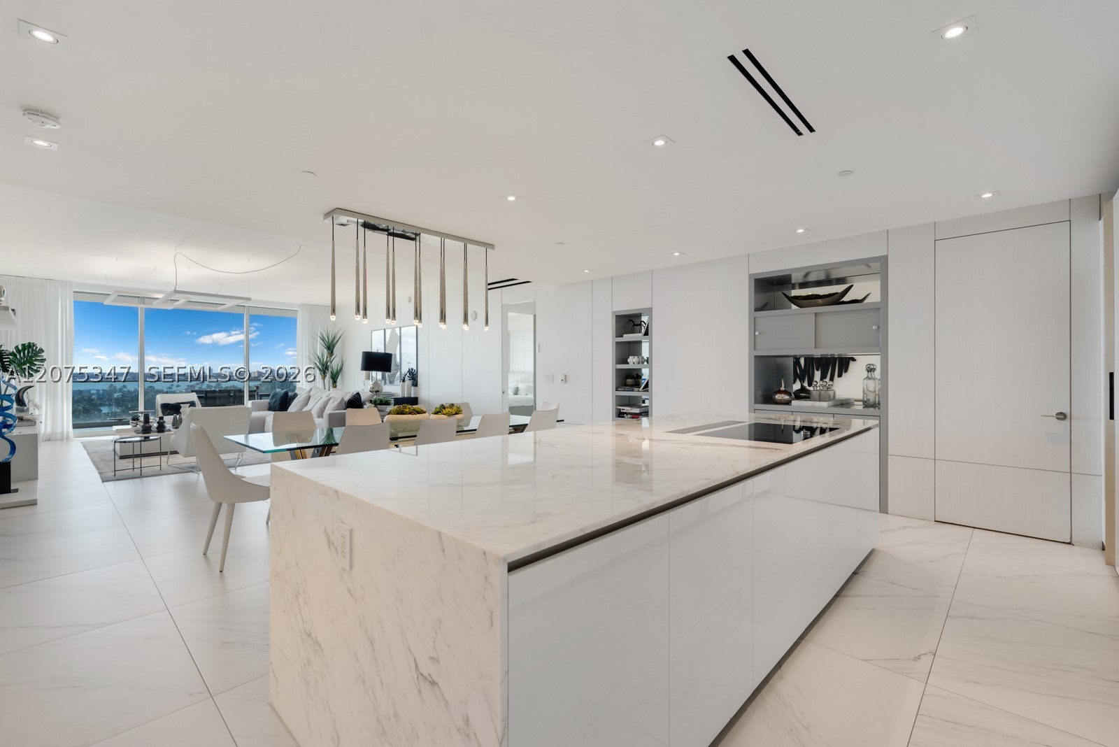 10201 Collins Ave #907 Bal Harbour, FL 33154
