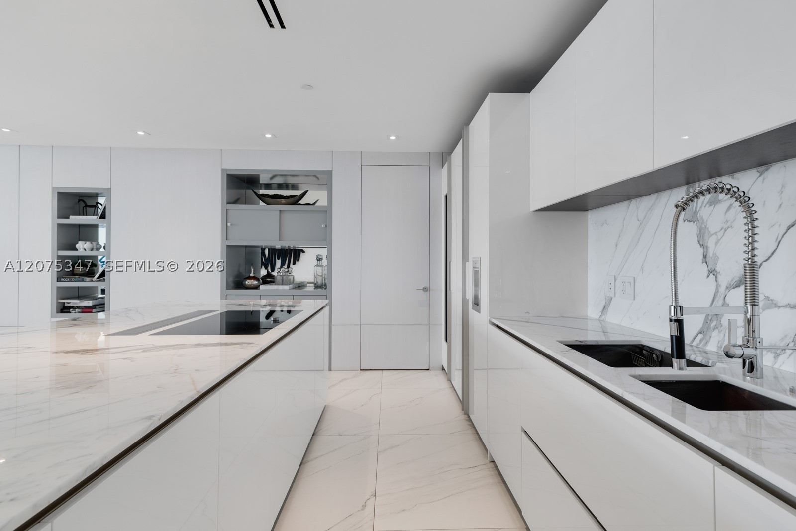 10201 Collins Ave #907 Bal Harbour, FL 33154